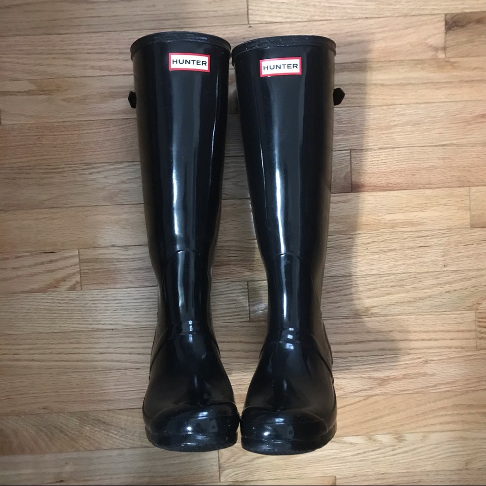 Black, gloss, wide calf, tall HUNTER boots w/ original box